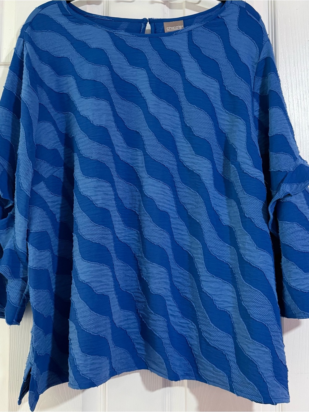 Chico's 4 Blouse Womens 20/22 XXL Blue Ruffle Popover Textured Wave